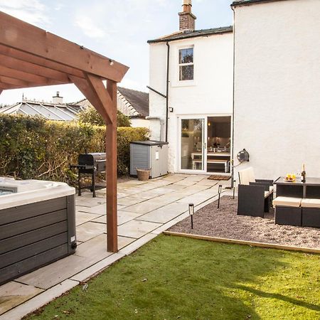 Вилла Stunning Scottish Hot Tub Getaway Гейтхаус-оф-Флит Экстерьер фото