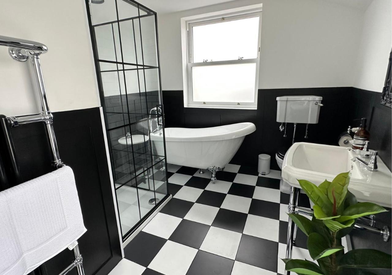 Вилла Stunning Scottish Hot Tub Getaway Гейтхаус-оф-Флит Экстерьер фото